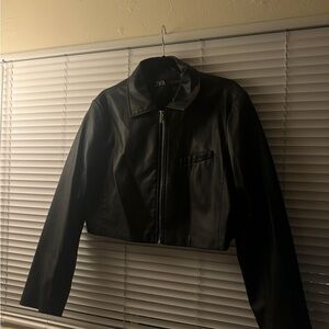 Zara Women's Black Cropped Leather Jacket